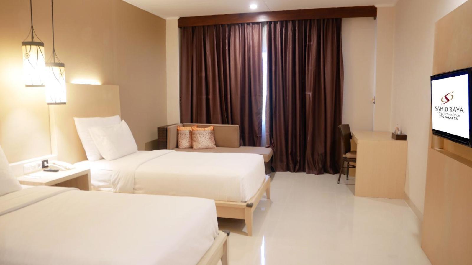 Sahid Raya Hotel & Convention Yogyakarta Maguwo Esterno foto