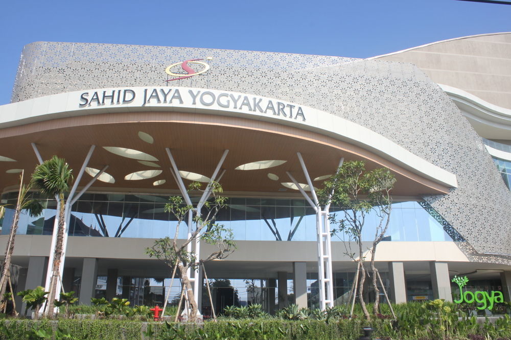 Sahid Raya Hotel & Convention Yogyakarta Maguwo Esterno foto